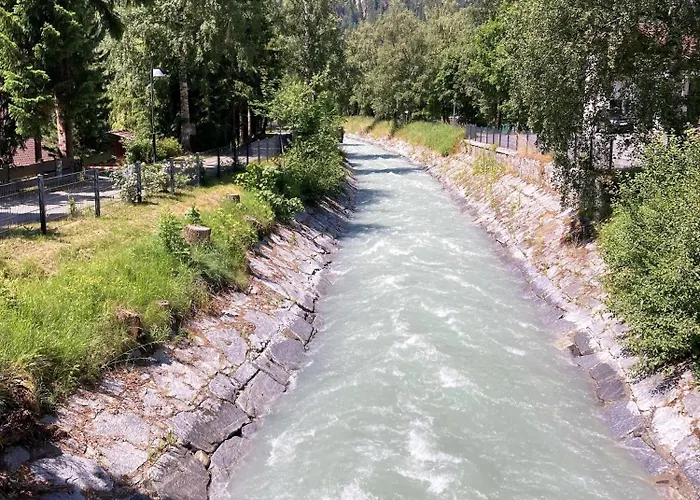 Ferienapart Bergstille 招待所 3*