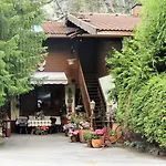 Konukevi Ferienapart Bergstille 3*